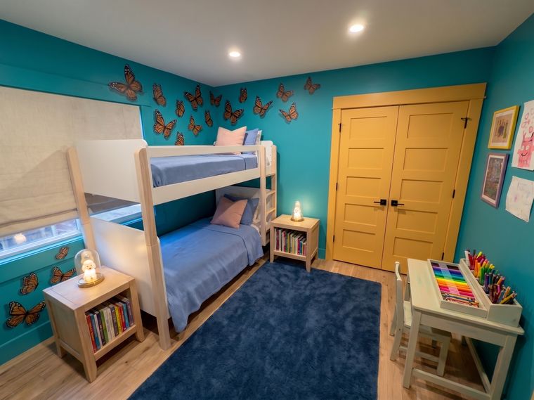 The whole Butterfly Room